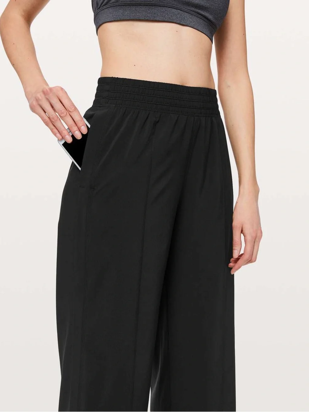 Lululemon Wanderer Wide Leg Travel Pant in Black Size 2